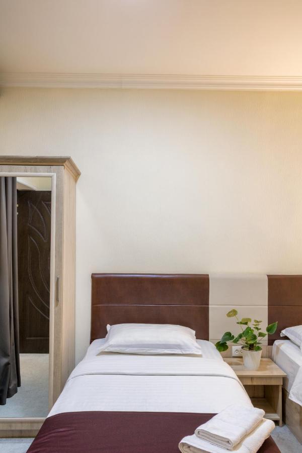 Karavan Street Hotel Tasken Kültér fotó