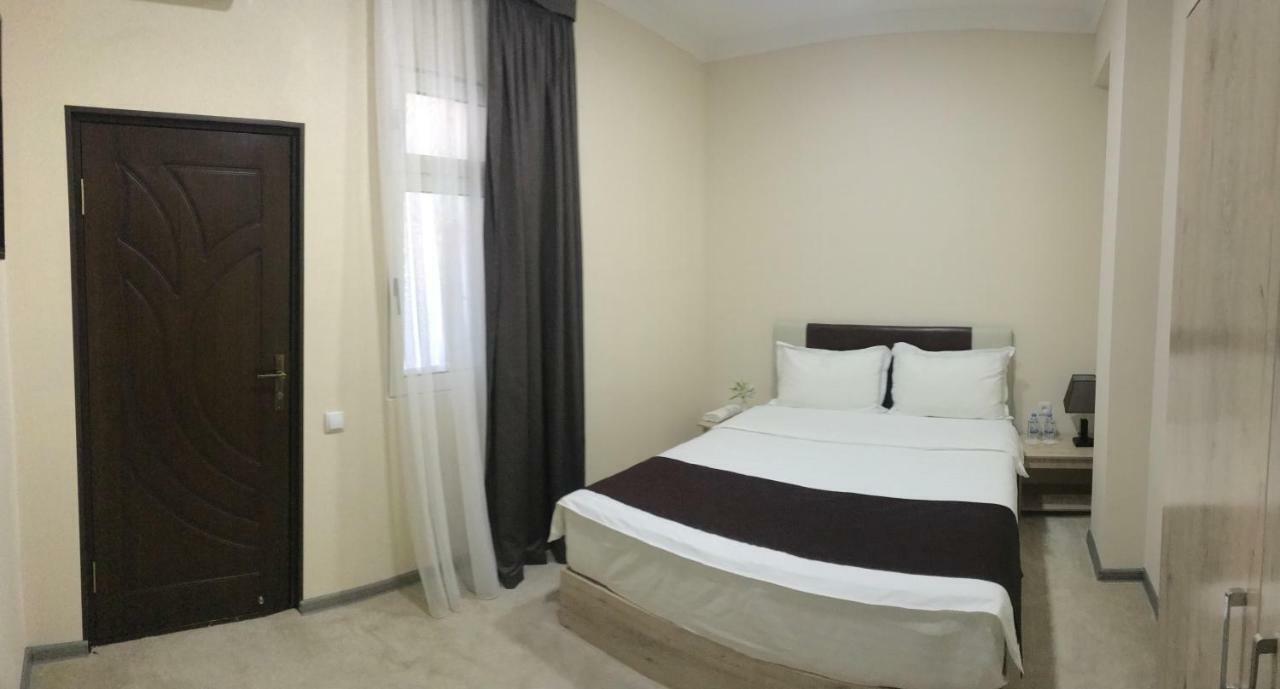 Karavan Street Hotel Tasken Kültér fotó